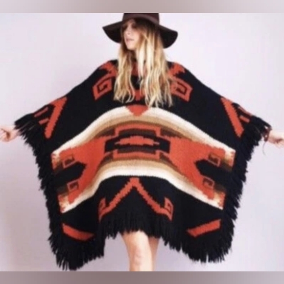 Ralph Lauren Hand Knit Wool Wrap Sweater Fringe Poncho Southwestern Aztec Size 1 - Picture 1 of 14
